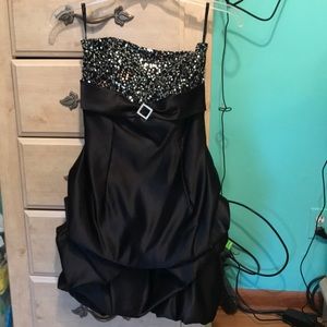 Jessica McClintock formal dress worn one time.